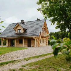 Dom nad łowiskiem - idealne miejsce na relaks w naturze z rodziną