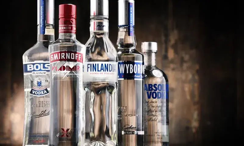 Gdzie kupić wódkę wędkarską? Sprawdź najniższe ceny online