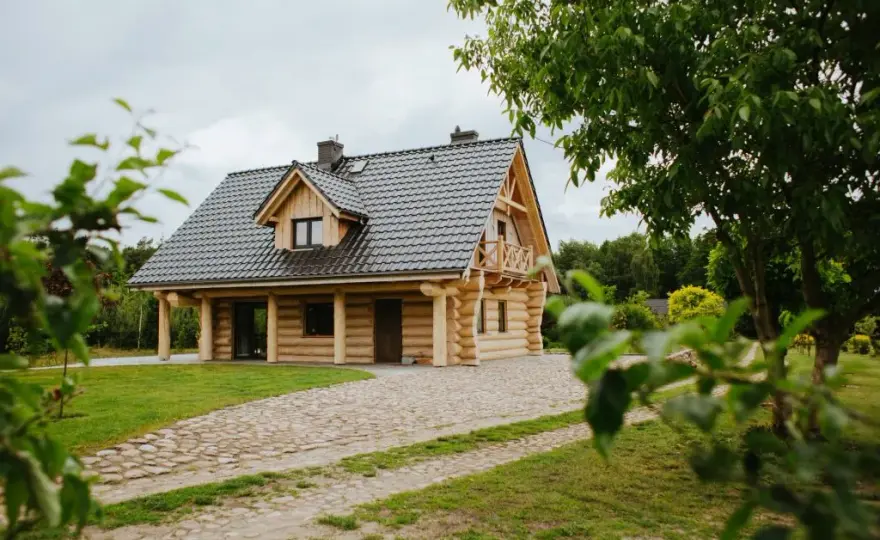Dom nad łowiskiem - idealne miejsce na relaks w naturze z rodziną